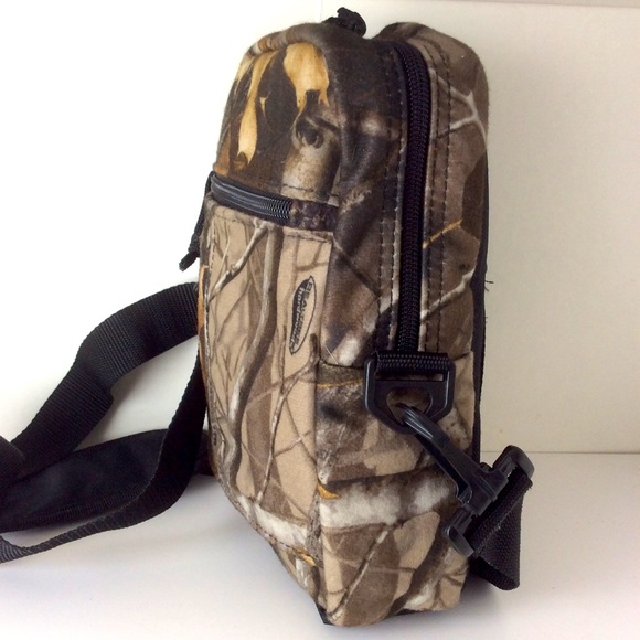 Fieldline Camo Crossbody Belt Bag 7”x10”x 3” - Picture 5 of 14